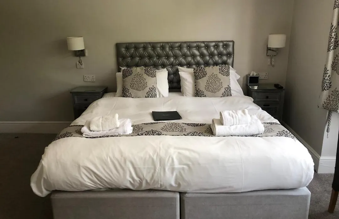 The Maple Manor Hotel-1